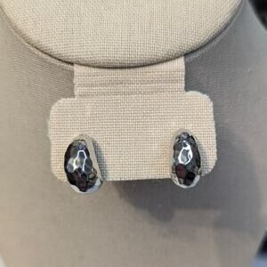nOir Bevelled Silver Chunky Huggie Earrings